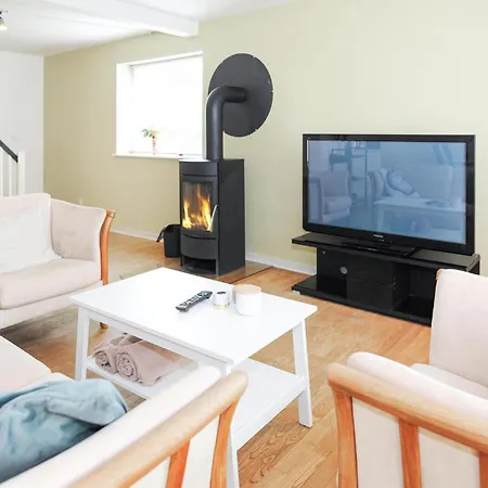 Awesome In With Kitchen Holiday home *
